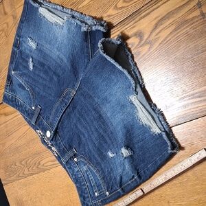 SEVEN7 WOMENS Jean Shorts 14 Denim BLUE Preowned CUTOFF Distressed Used